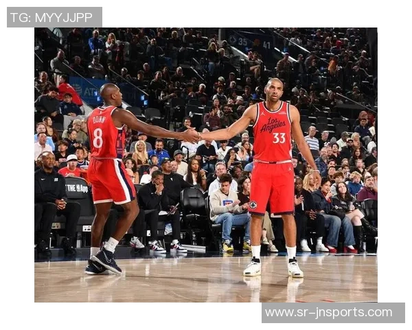 保罗遭清洗后续：泰伦-卢揭露驳斥谣言 科林斯泄漏现在队内安静了许多